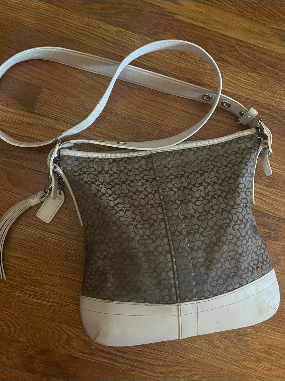 Coach Signature Brown Canvas white Leather Trim Crossbody Shoulder Bag y2k